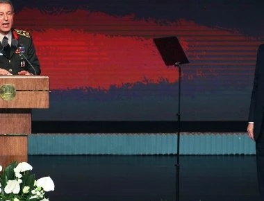 Χ.Ακάρ προς Ελλάδα: «Τα συμφέροντά της Τουρκίας πάνω απ'όλα» - Κι ο Τσίπρας συναντά... τον Ερντογάν!